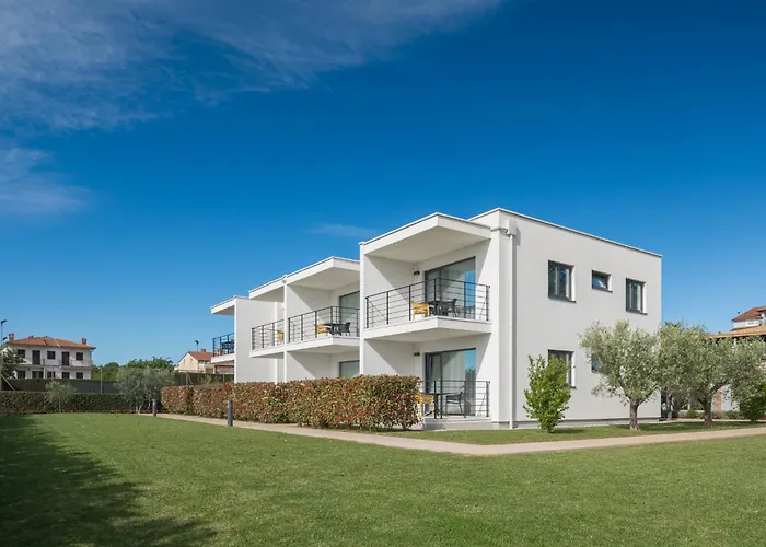 Lana Premium Residence 2