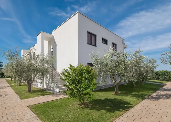 Lana Premium Residence 2